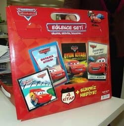 Arabalar Eğlence Seti / 4 Kitap+Süpriz Hediye
